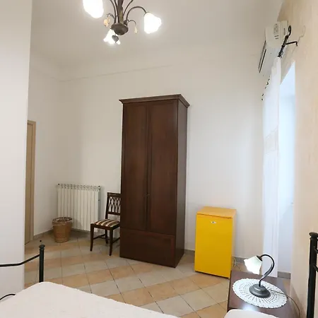 לינה וארוחת בוקר A Casa Di Silvia