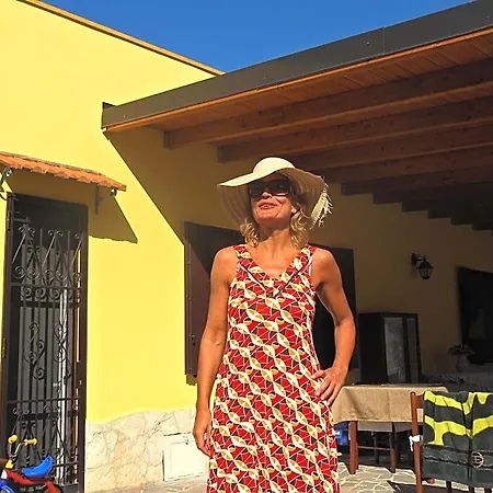 فندق مبيت وإفطار A Casa Di Silvia سانيكولا