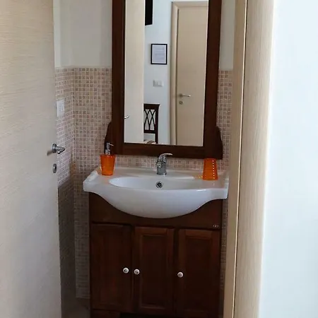 לינה וארוחת בוקר A Casa Di Silvia 3*