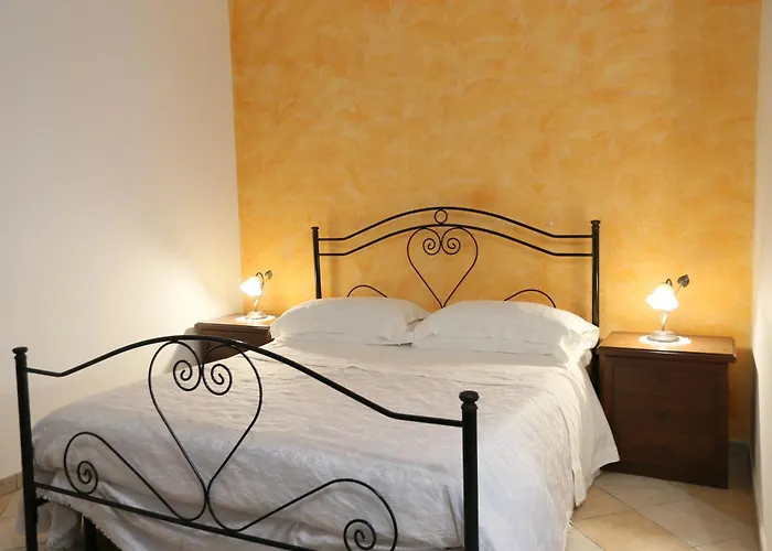 A Casa Di Silvia Bed & Breakfast 3*